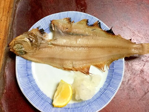 干しヒラメの塩焼き。